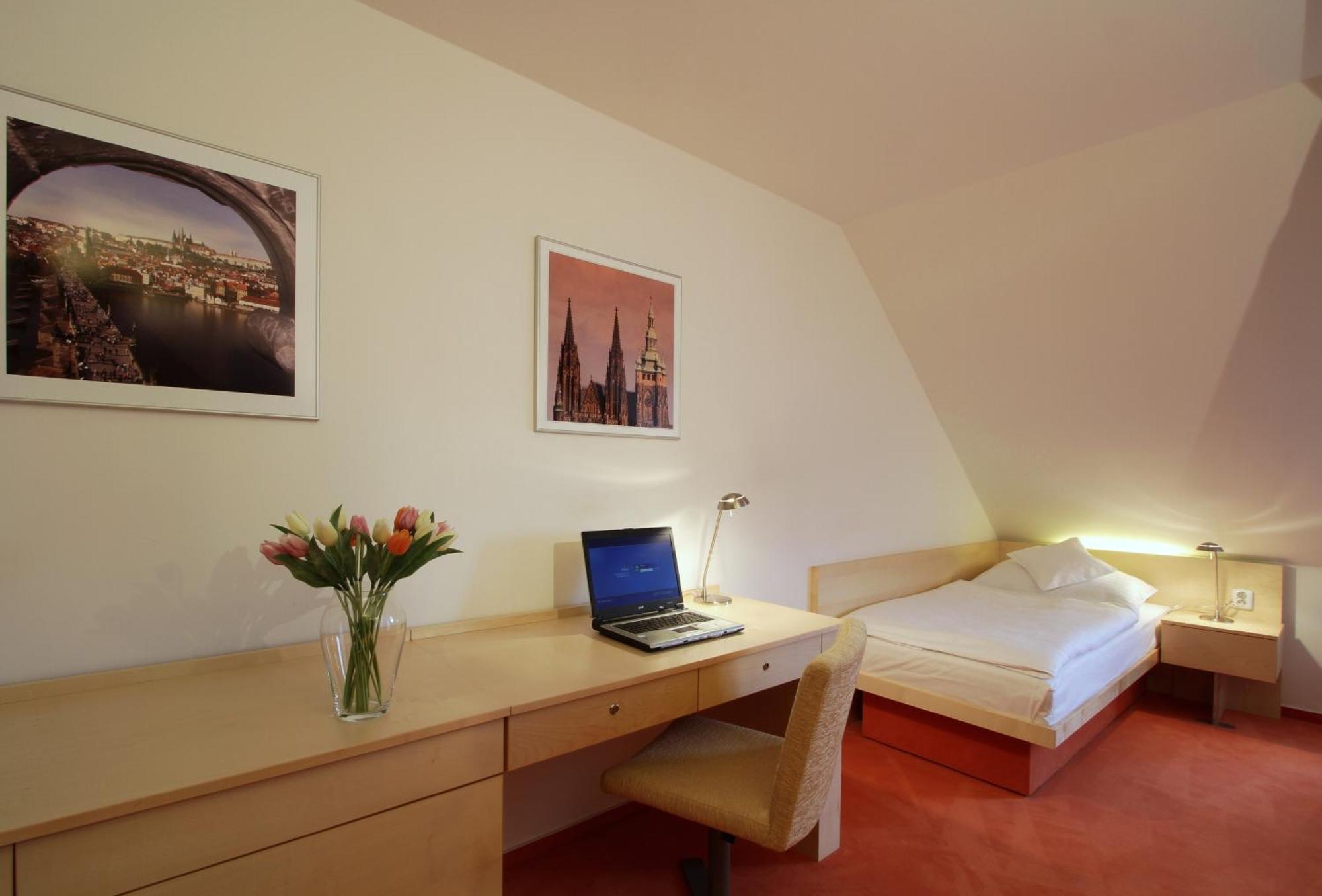 Hotel Dap Prague Ngoại thất bức ảnh